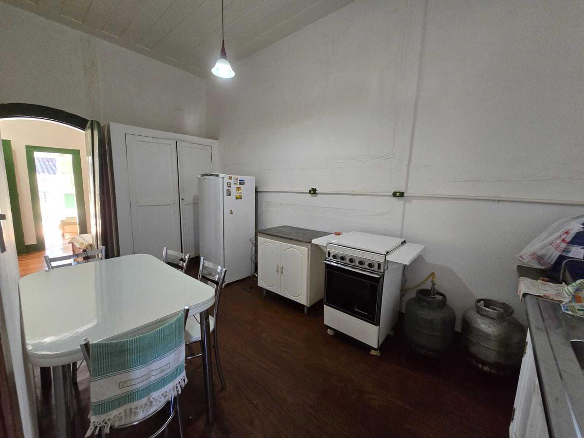 Casa, Centro, 5 Quartos, 0 Vaga