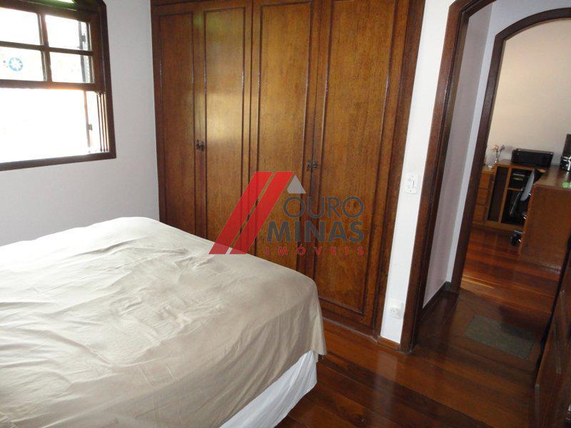 Casa, Sagrada Família, 4 Quartos, 5 Vagas, 1 Suíte