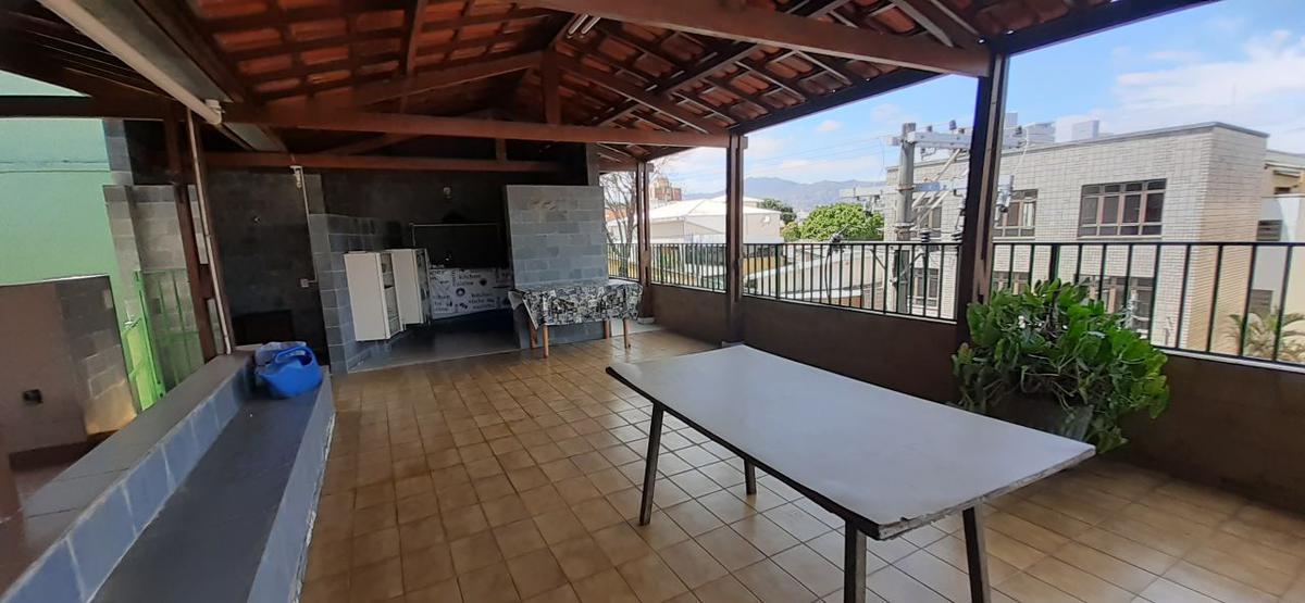 Casa Comercial, Sagrada Família, 3 Quartos, 1 Vaga, 1 Suíte