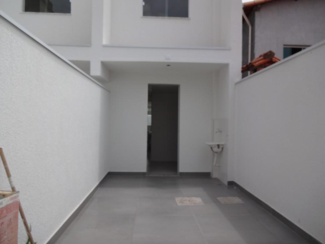 Casa, Jardim Leblon, 2 Quartos, 2 Vagas