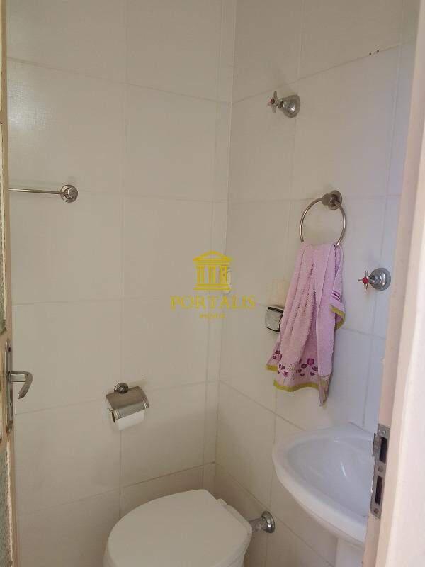 Casa, Esplanada, 4 Quartos, 1 Vaga, 1 Suíte