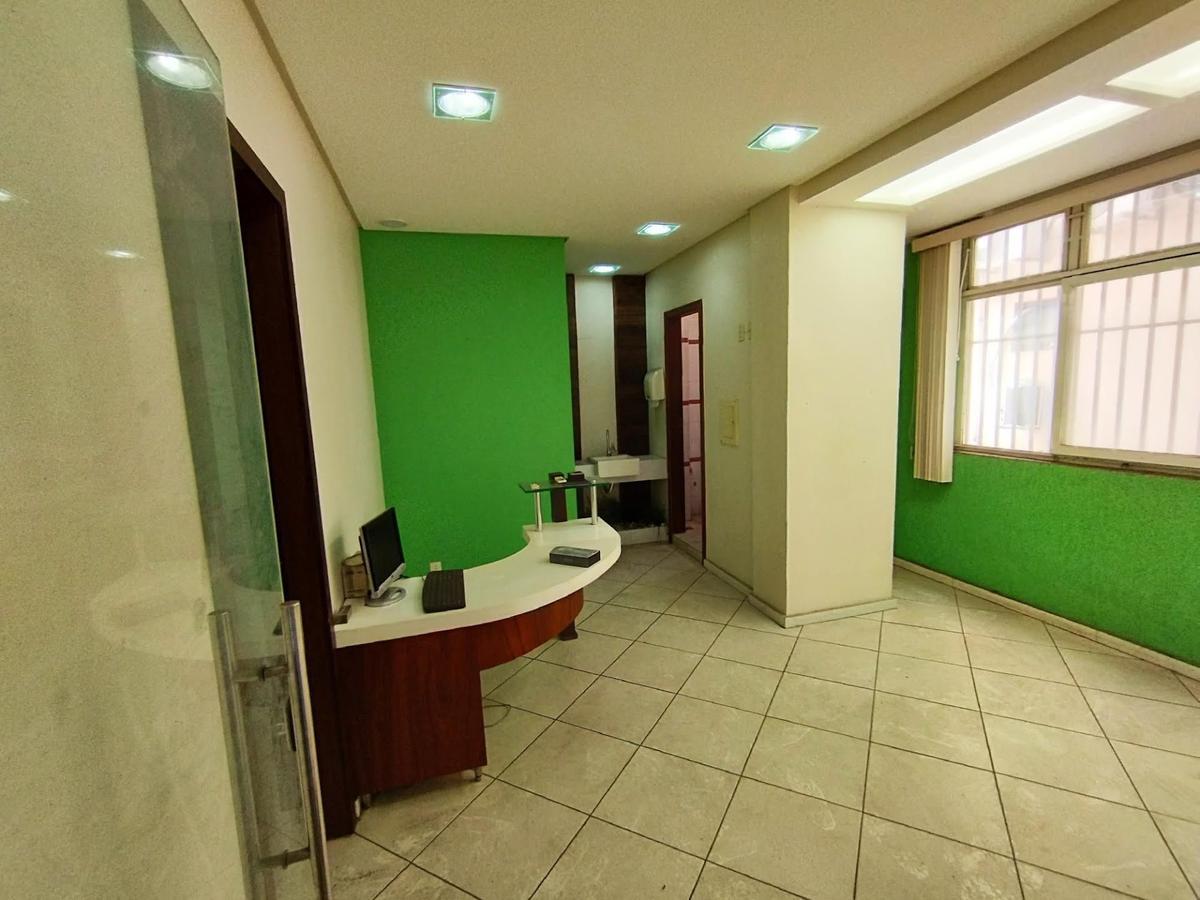 Sala, Centro, 1 Quarto, 0 Vaga