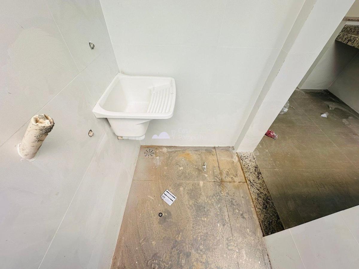 Casa, Planalto, 2 Quartos, 1 Vaga, 1 Suíte