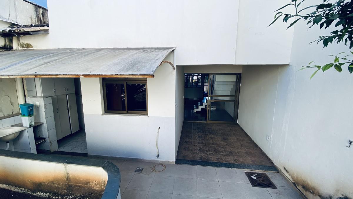 Casa, Castelo, 5 Quartos, 2 Vagas, 2 Suítes