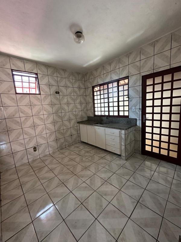 Casa, Jardim Ribeiro, 2 Quartos, 1 Vaga, 1 Suíte