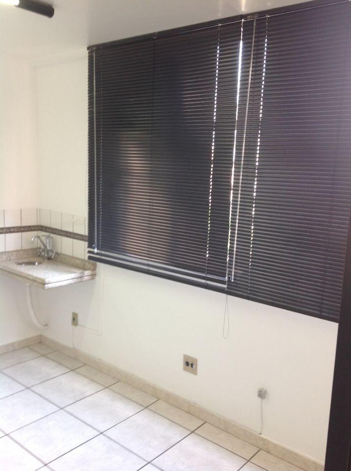 Sala, Barro Preto, 0 Quarto, 1 Vaga
