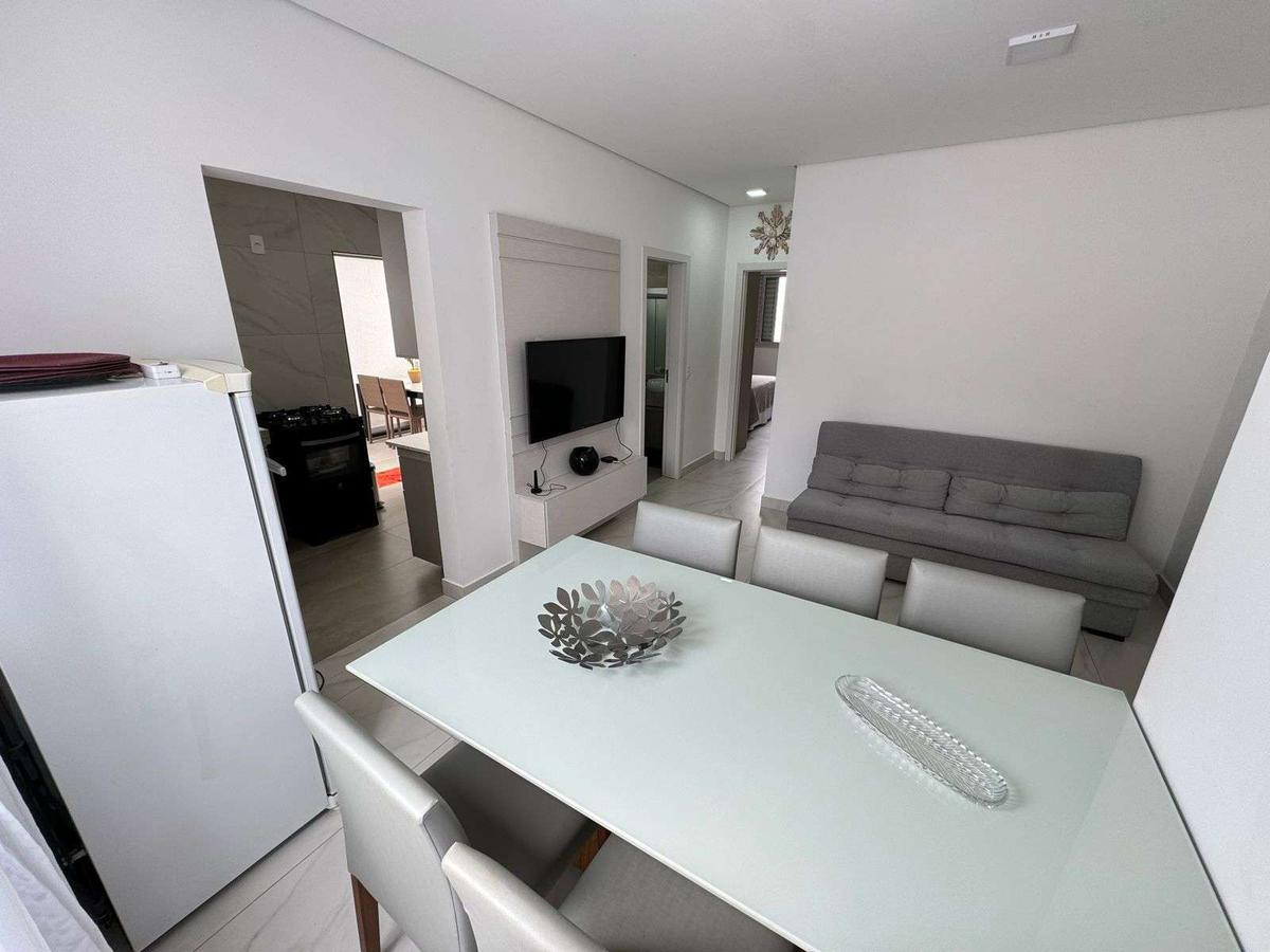 Apartamento, Sagrada Família, 2 Quartos, 2 Vagas, 1 Suíte