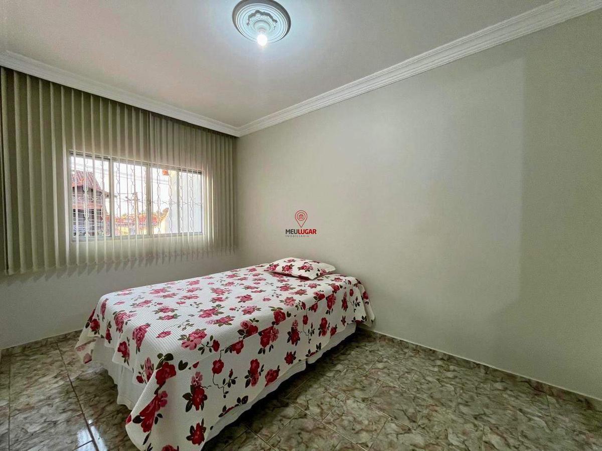 Casa, Teixeira Dias, 3 Quartos, 3 Vagas, 1 Suíte