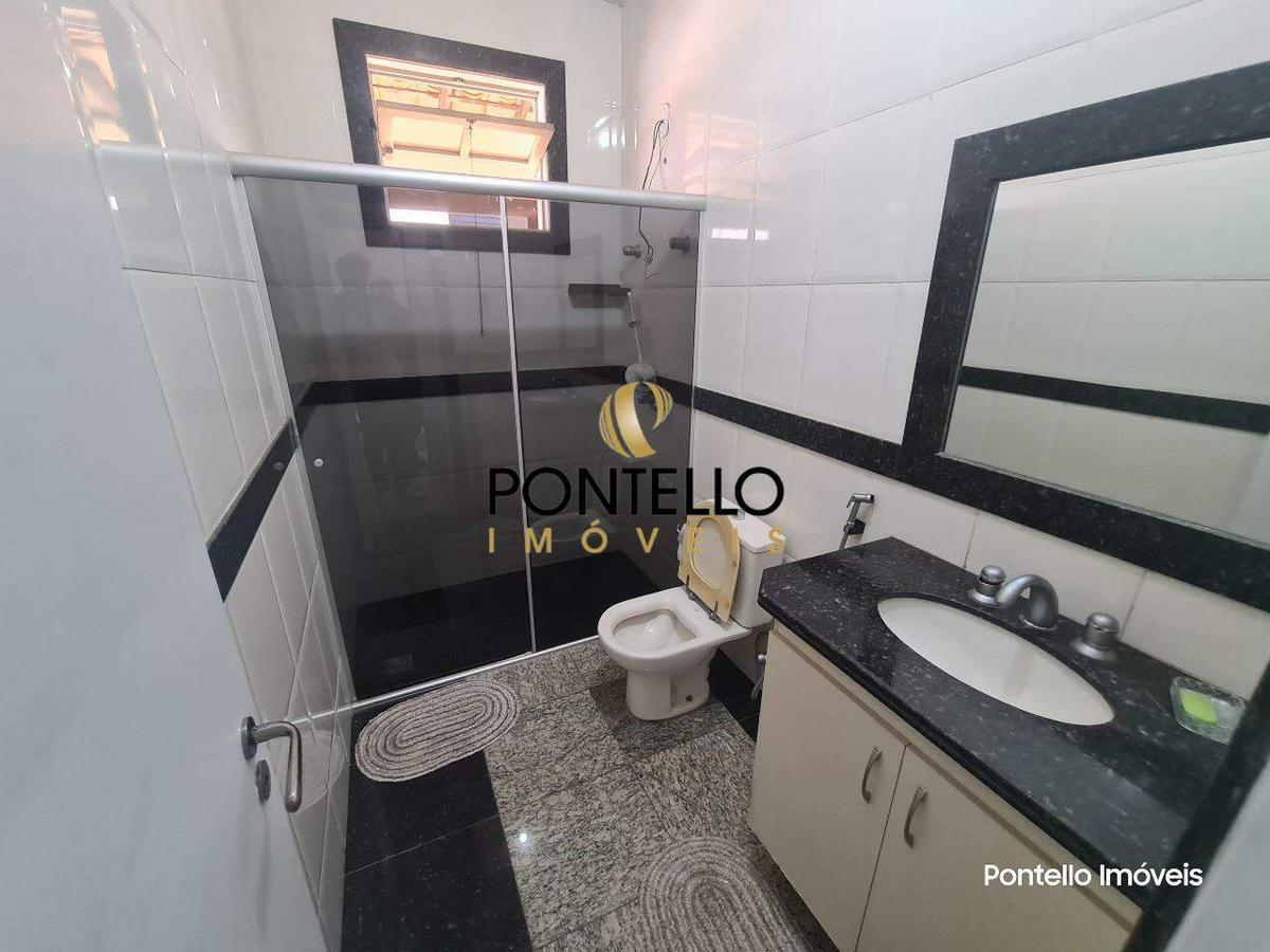 Casa, Cachoeirinha, 5 Quartos, 12 Vagas, 1 Suíte