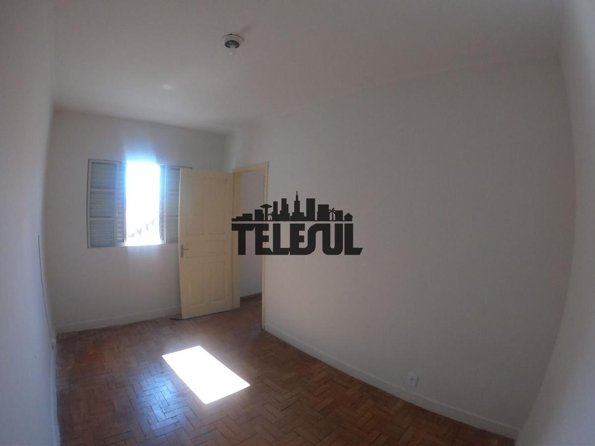 Casa, Centro, 4 Quartos, 0 Vaga