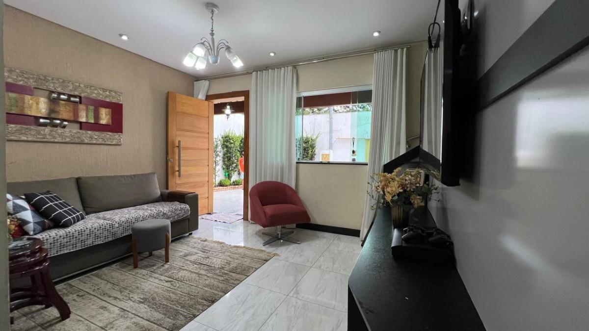 Casa, Guanabara, 3 Quartos, 2 Vagas, 1 Suíte