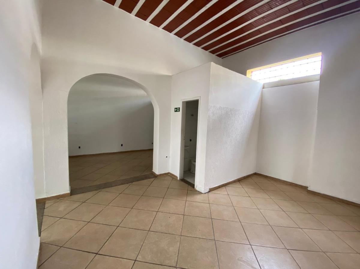 Lote, Lagoinha, 1 Quarto, 0 Vaga, 1 Suíte