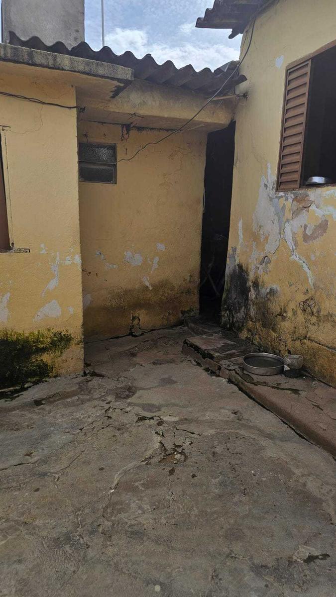Casa, Horto, 2 Quartos, 0 Vaga