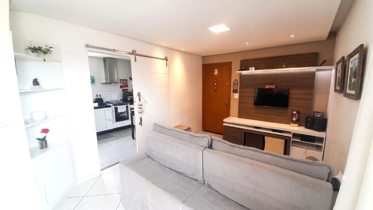 Apartamento, Santa Terezinha, 3 Quartos, 2 Vagas, 1 Suíte