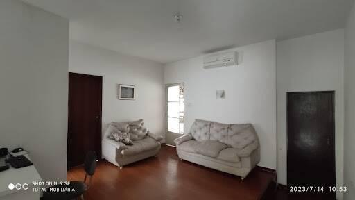 Casa, Quitandinha, 4 Quartos, 2 Vagas, 1 Suíte