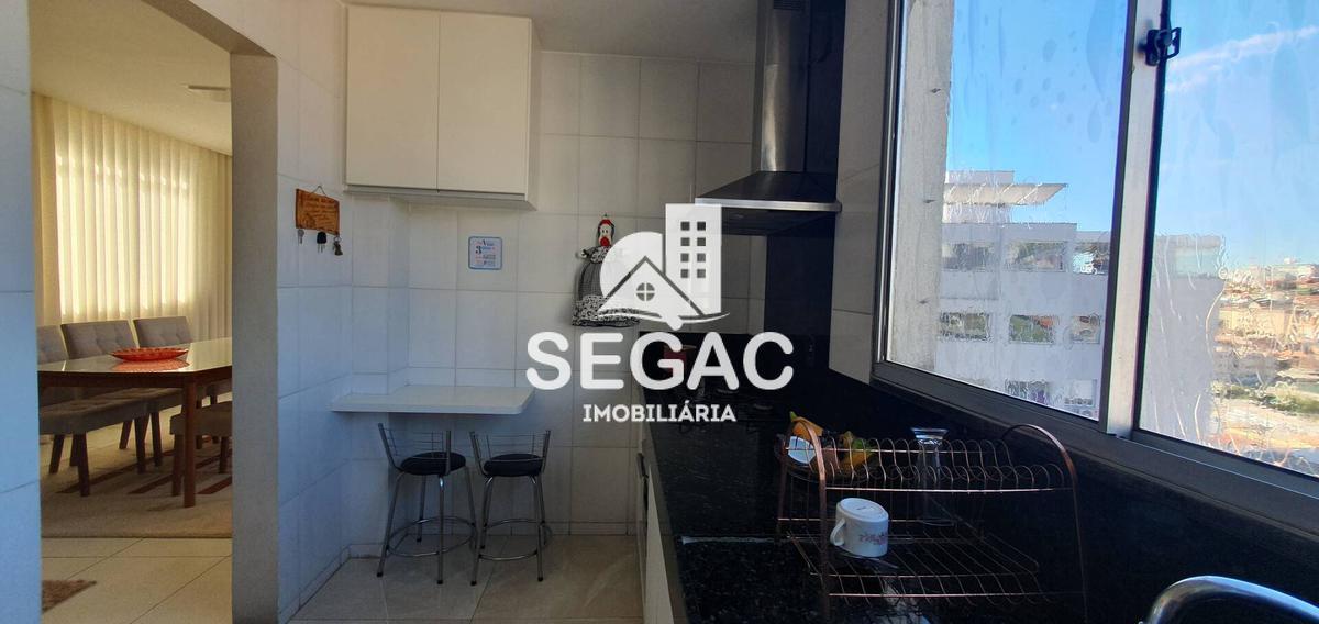 Cobertura, Sagrada Família, 4 Quartos, 2 Vagas, 1 Suíte