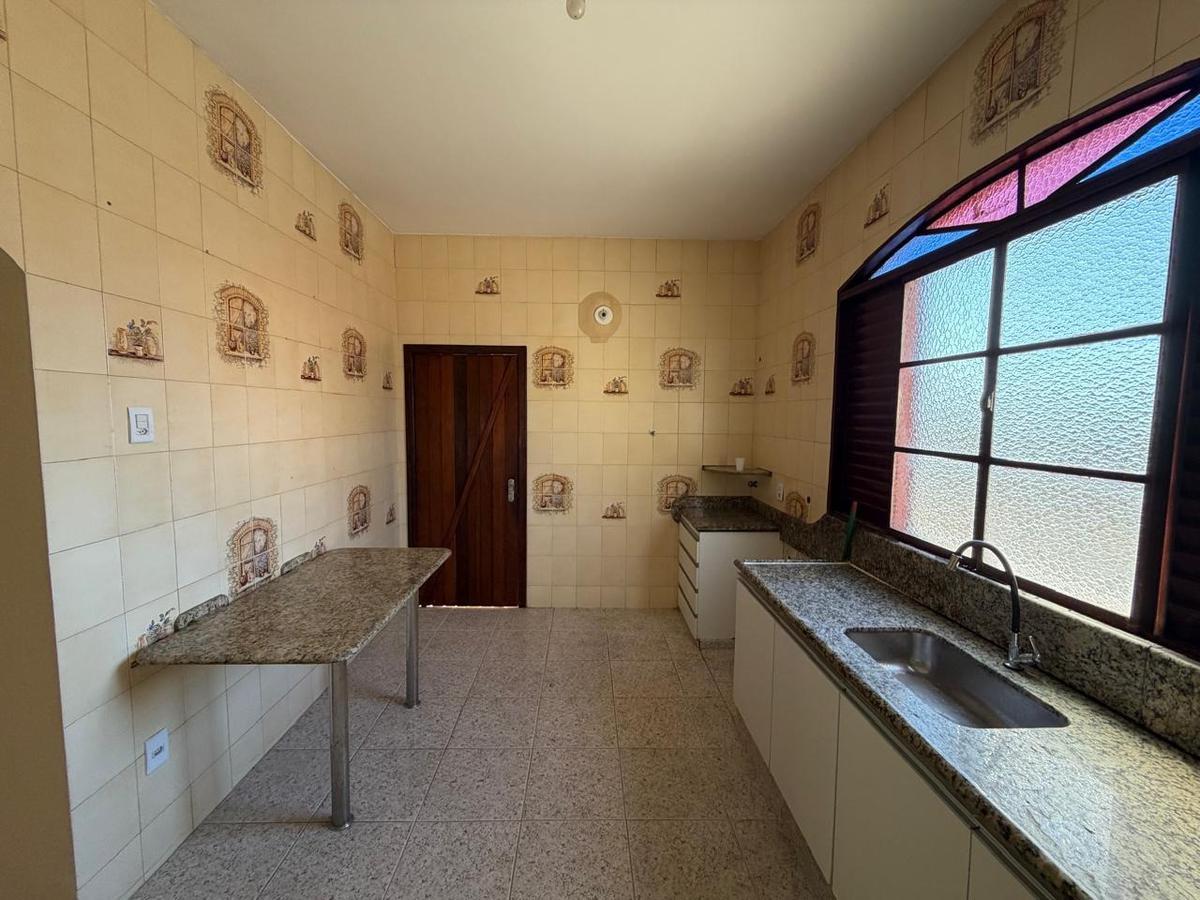 Casa, Alvorada, 4 Quartos, 2 Vagas, 1 Suíte