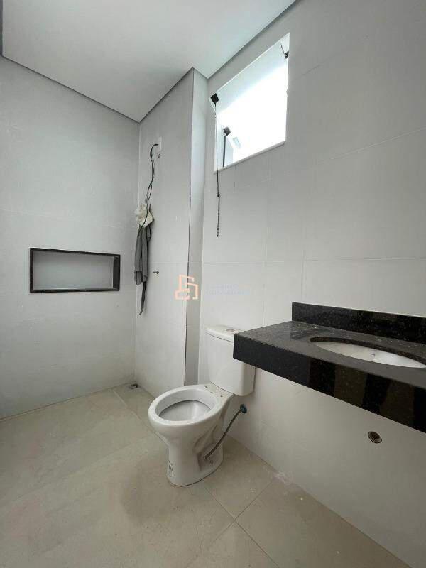 Casa, Vale das Orquídeas, 3 Quartos, 2 Vagas, 1 Suíte
