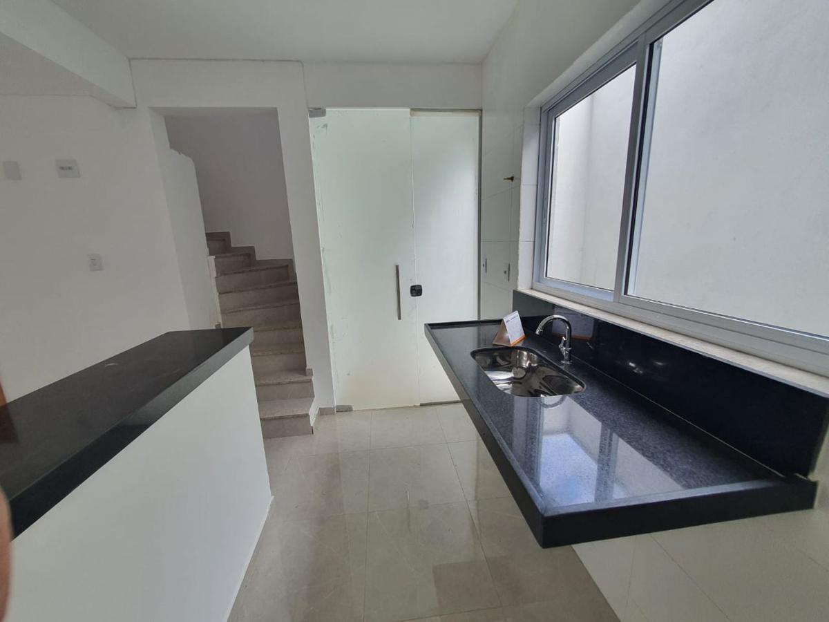 Casa, Santa Mônica, 2 Quartos, 1 Vaga