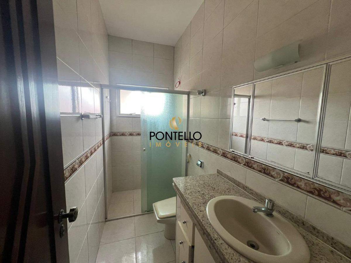 Casa, Jardim Arizona, 4 Quartos, 3 Vagas, 1 Suíte