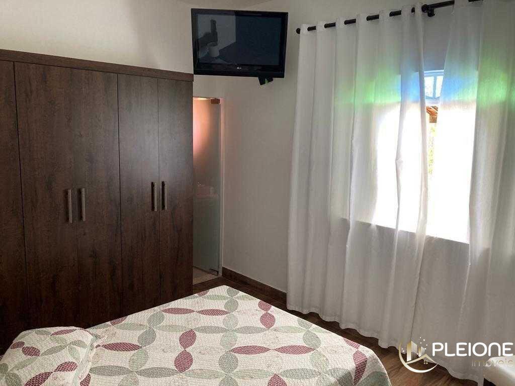 Fazenda, Centro, 5 Quartos, 2 Vagas, 1 Suíte