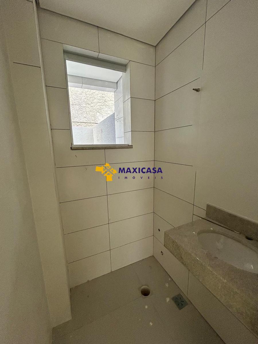 Casa, Planalto, 2 Quartos, 1 Vaga, 1 Suíte