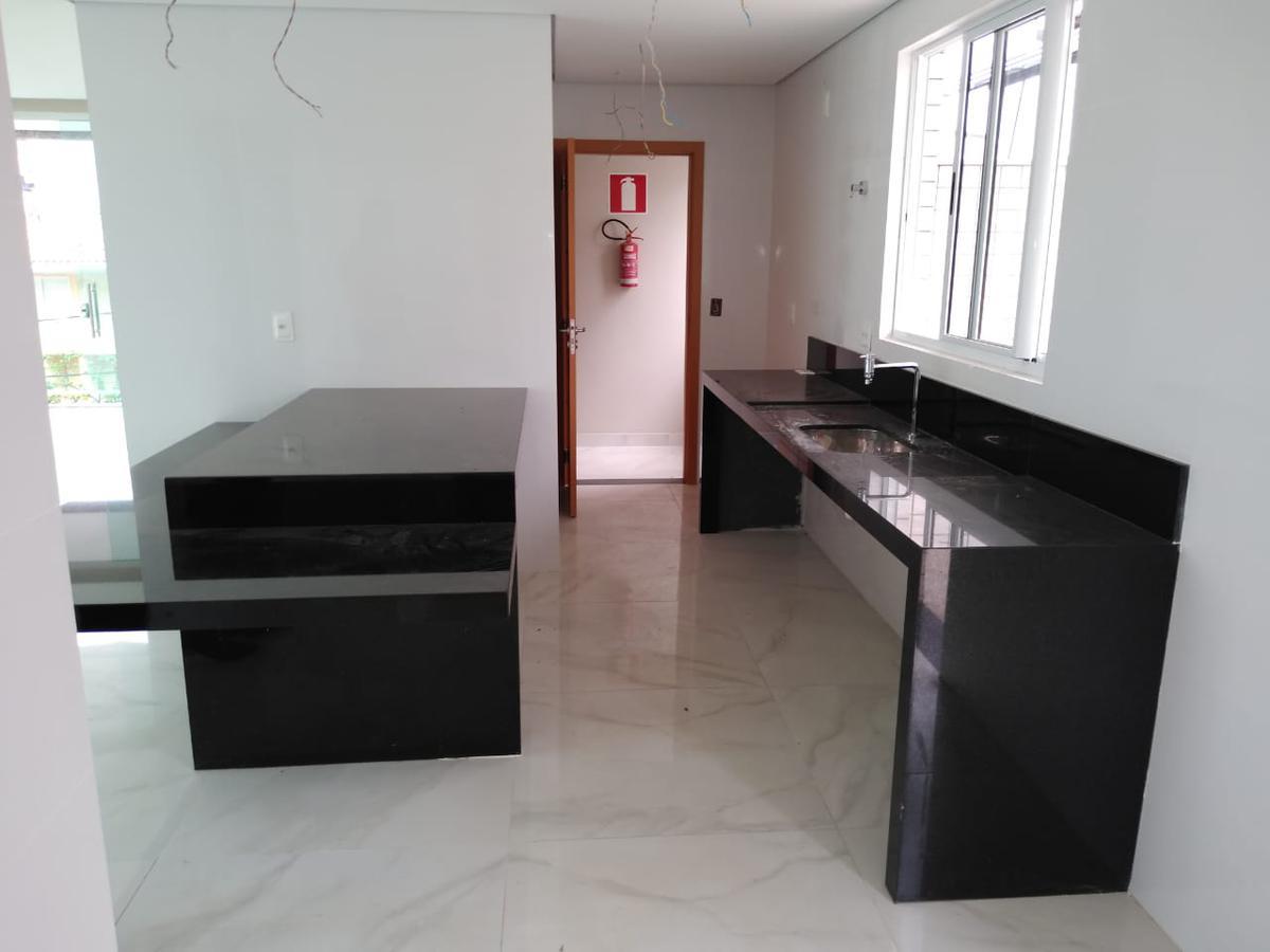 Apartamento, Castelo, 4 Quartos, 4 Vagas, 2 Suítes