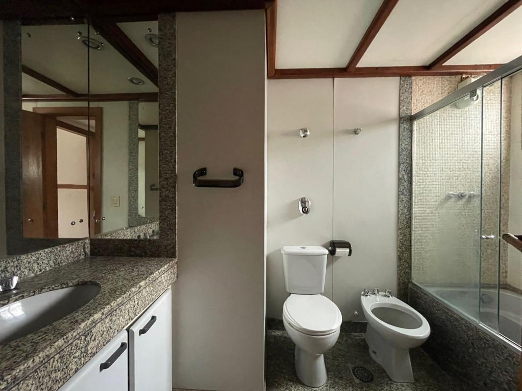 Apartamento, Funcionários, 4 Quartos, 2 Vagas, 1 Suíte