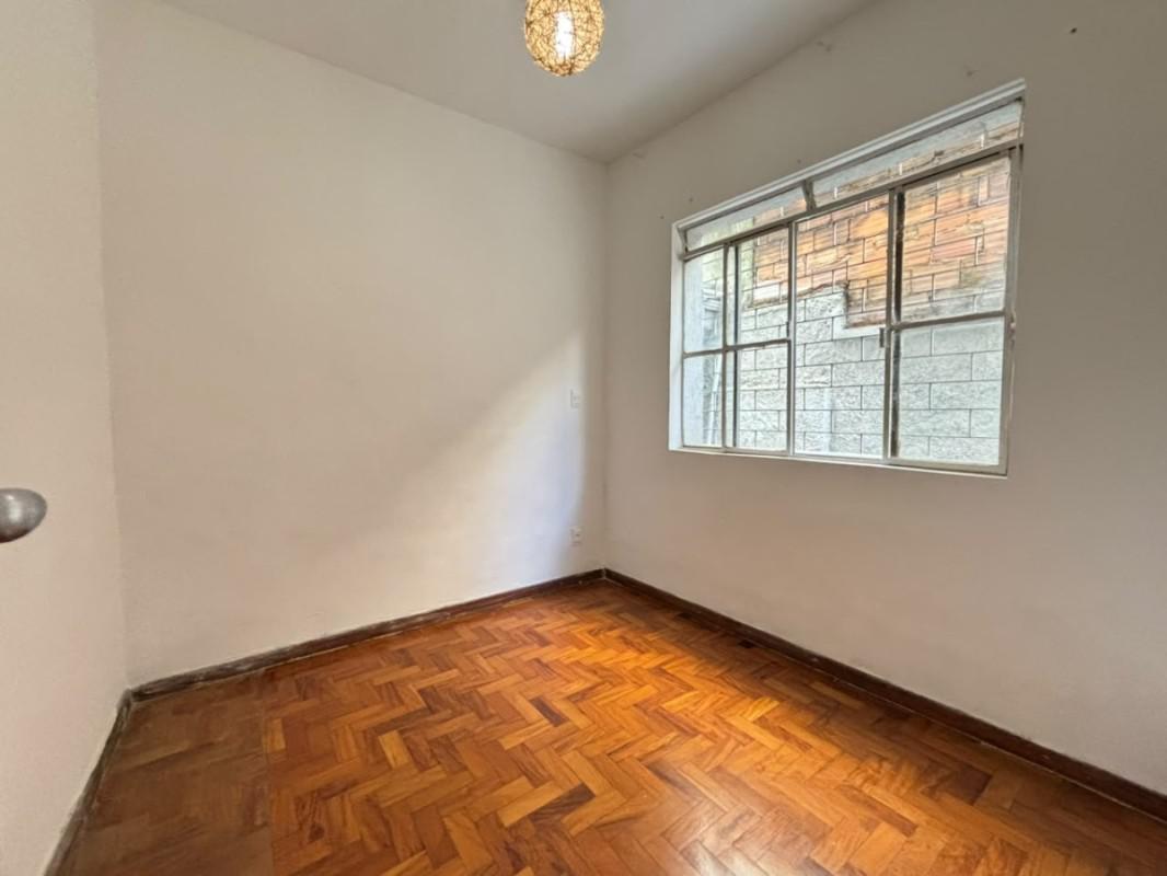 Apartamento, Sagrada Família, 2 Quartos, 1 Vaga