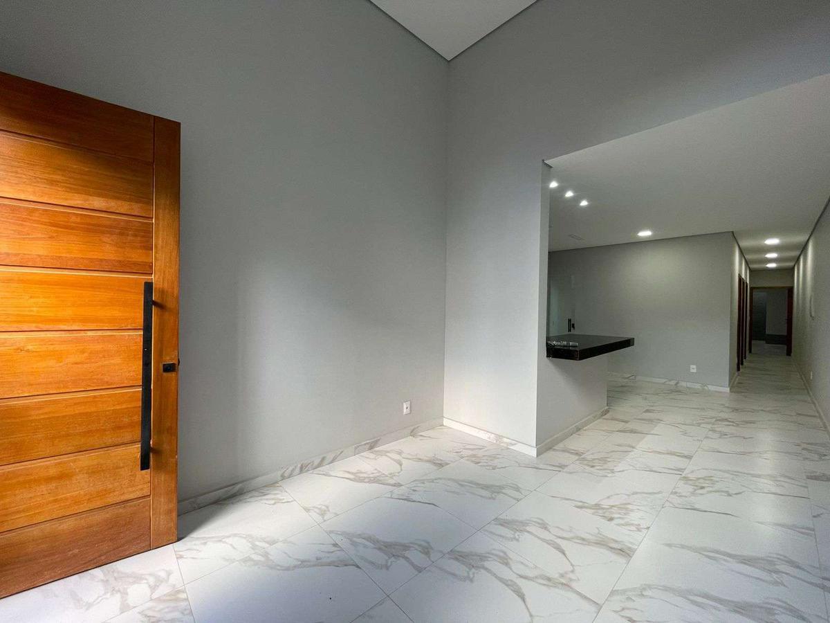 Casa, Santa Efigênia, 3 Quartos, 2 Vagas, 1 Suíte
