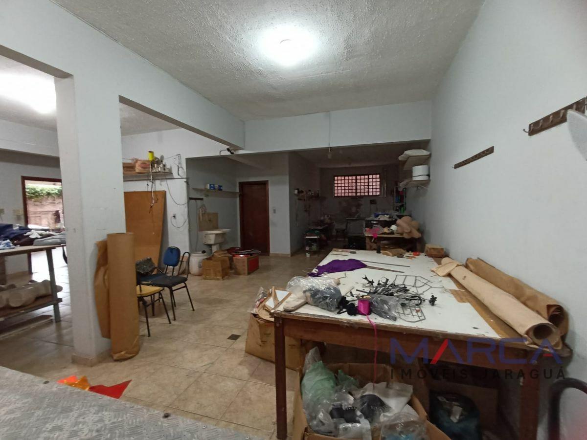 Casa, Fernão Dias, 0 Quarto, 0 Vaga