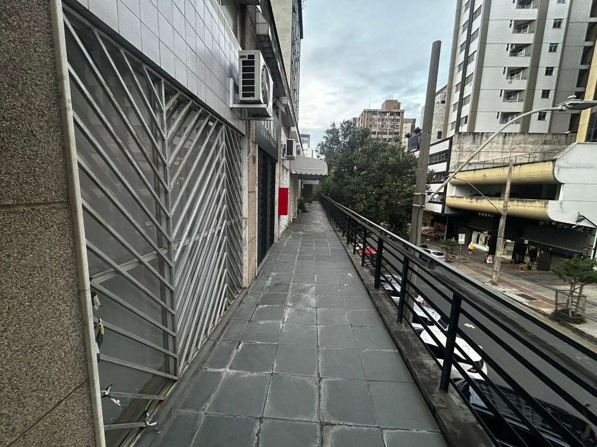 Andar, Savassi, 0 Quarto, 0 Vaga