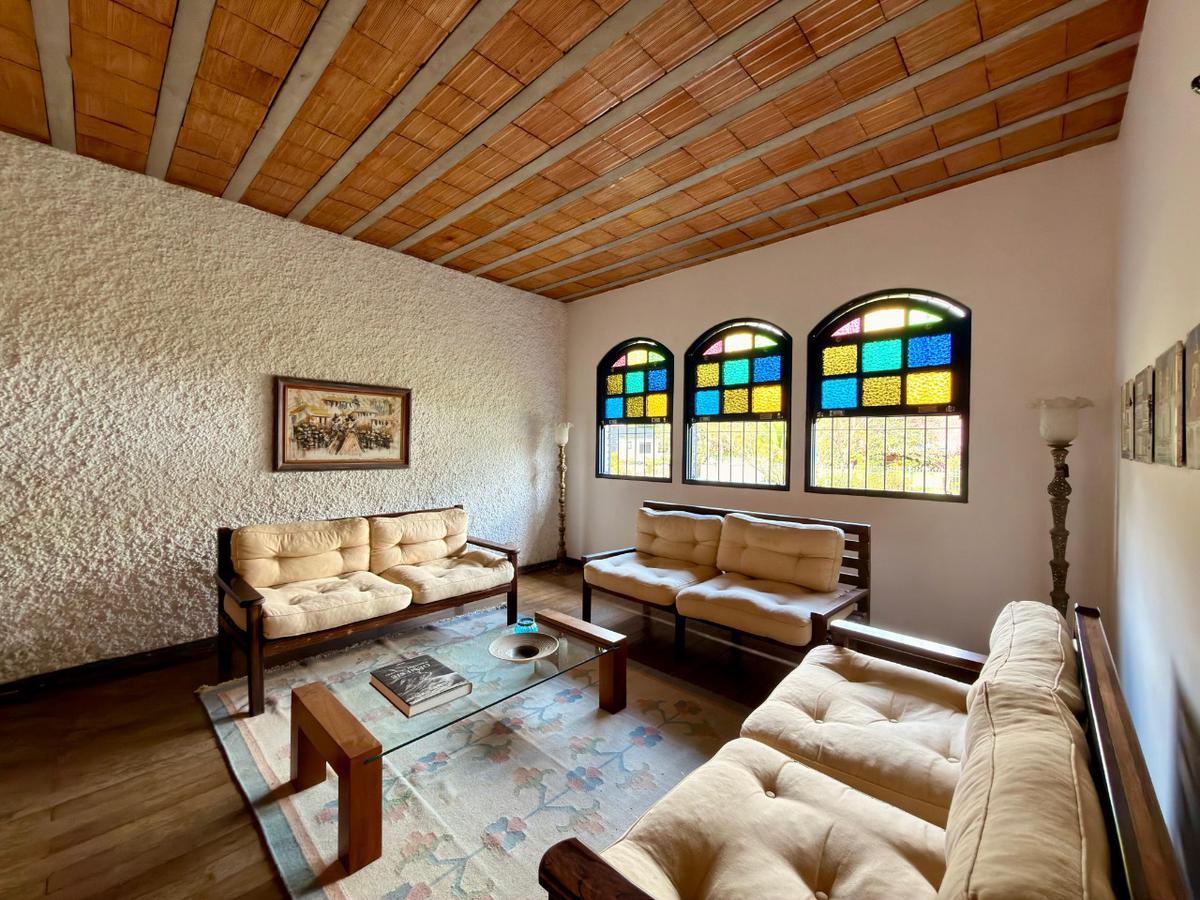 Casa, Bandeirantes (pampulha), 5 Quartos, 8 Vagas, 3 Suítes