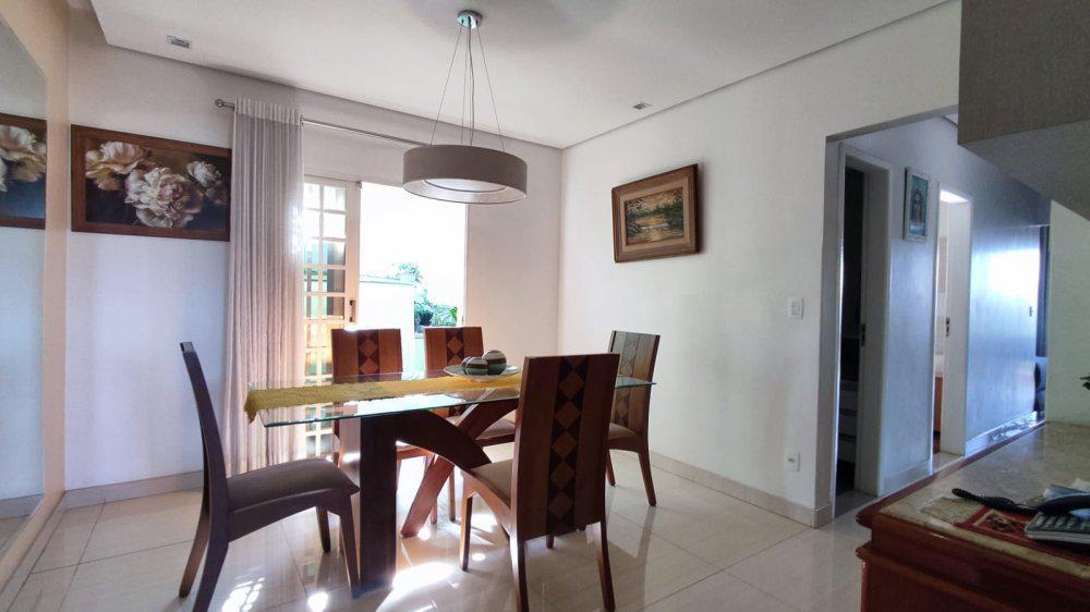 Casa, Santa Helena, 3 Quartos, 4 Vagas, 1 Suíte