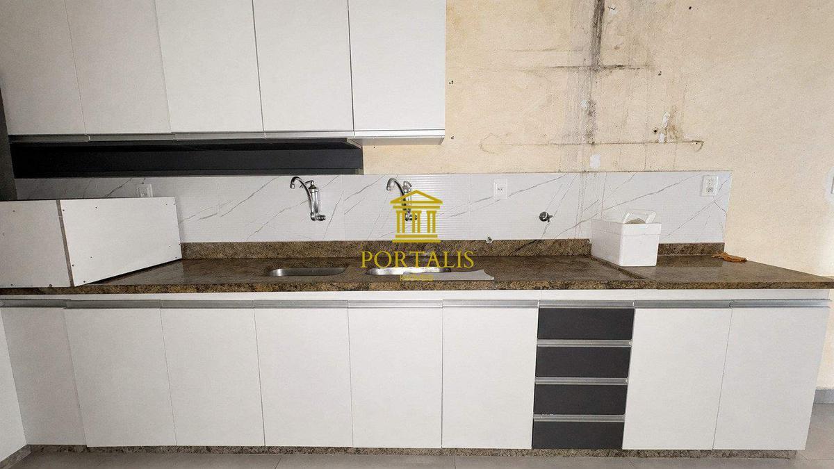 Apartamento, Luxemburgo, 4 Quartos, 1 Vaga, 1 Suíte
