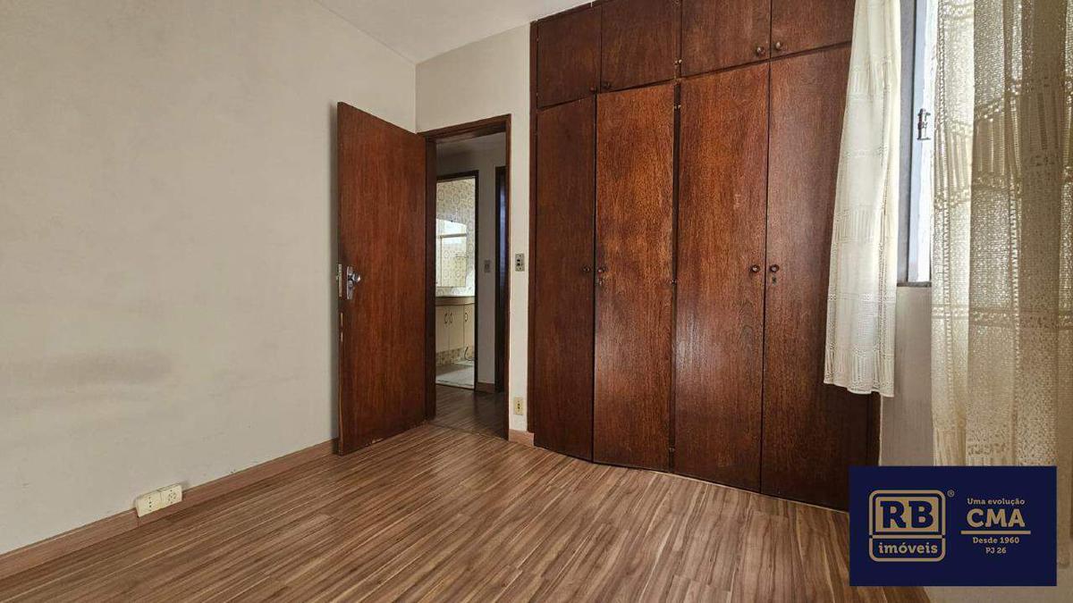 Apartamento, Sagrada Família, 2 Quartos, 1 Vaga