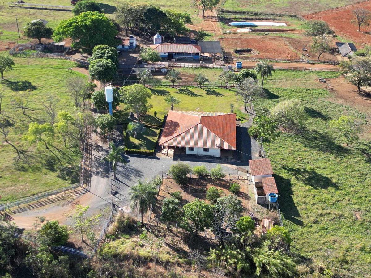 Fazenda, Zona Rural, 4 Quartos, 0 Vaga