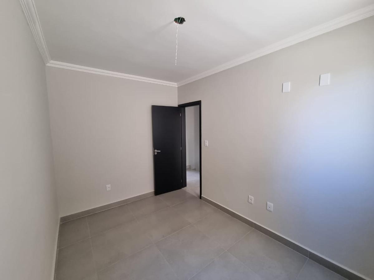 Casa, Itapoã, 3 Quartos, 2 Vagas, 1 Suíte