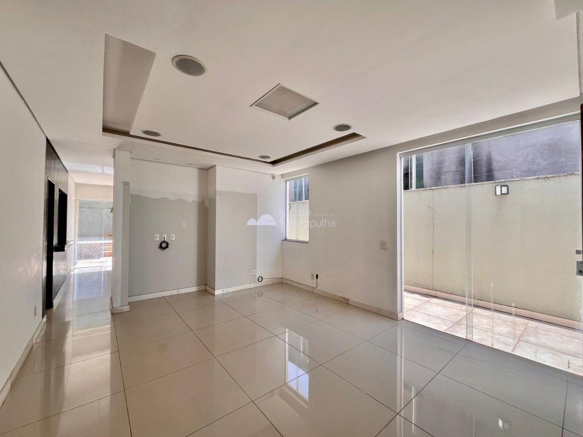 Casa, Trevo, 4 Quartos, 4 Vagas, 2 Suítes