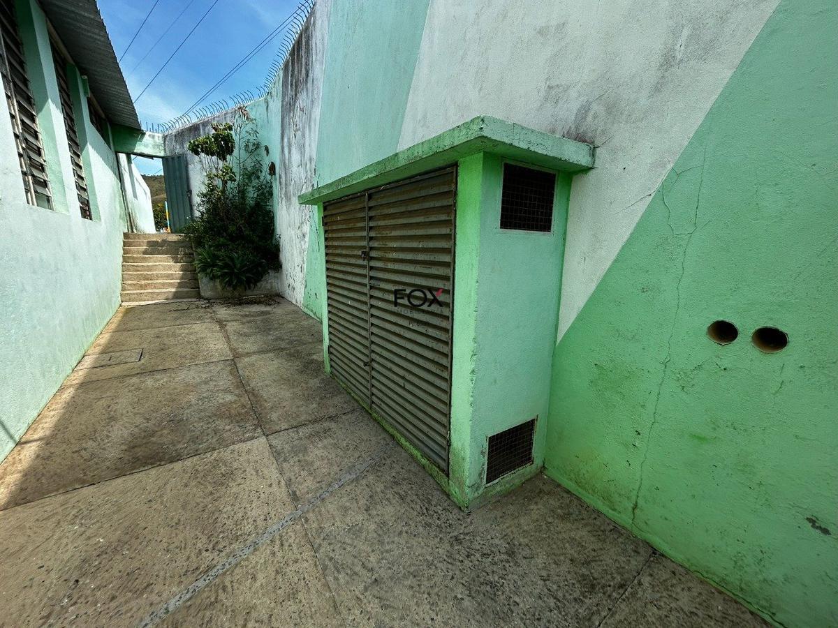 Prédio, Taquaril, 0 Quarto, 10 Vagas