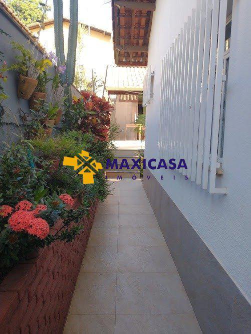 Casa, São José, 4 Quartos, 4 Vagas, 2 Suítes