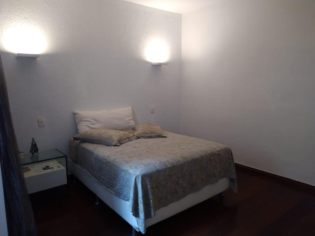 Casa, Jardim América, 3 Quartos, 5 Vagas, 1 Suíte