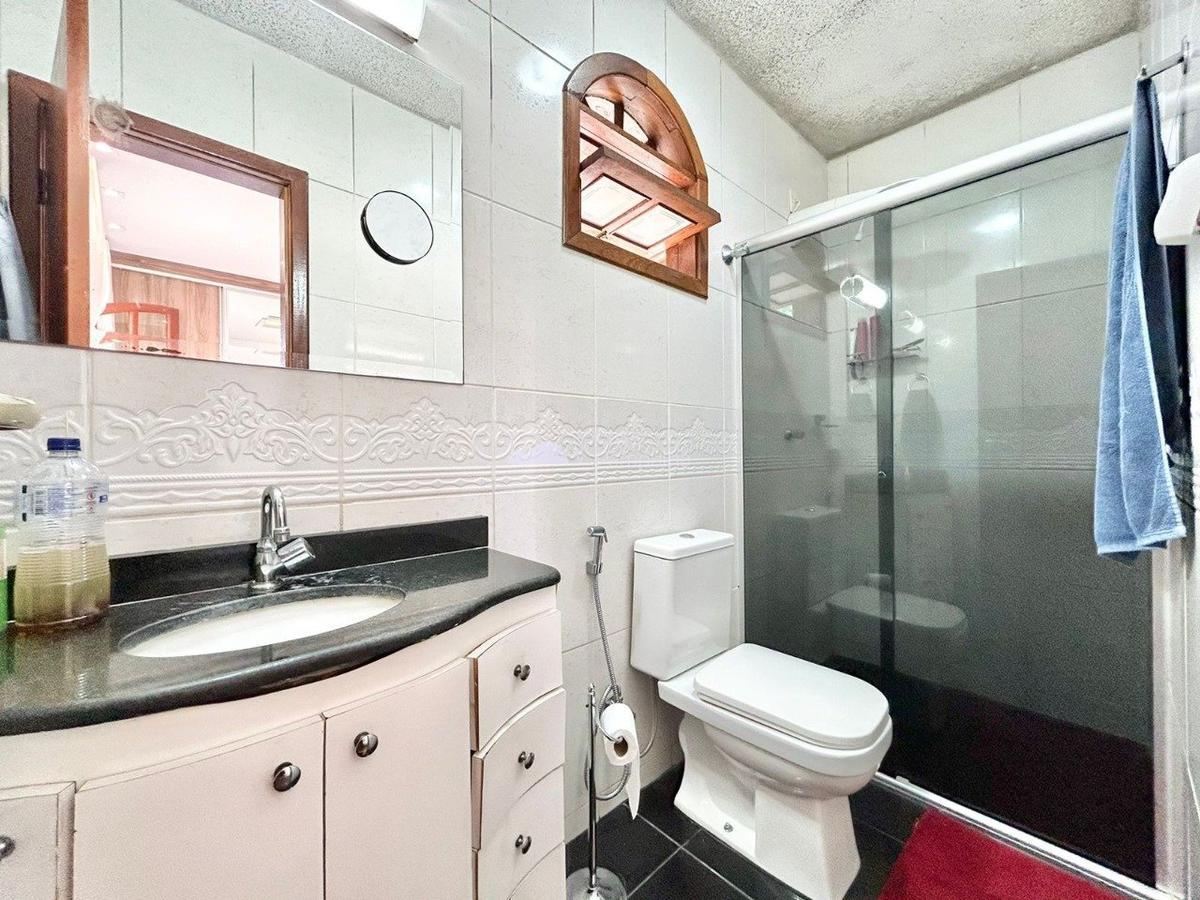 Casa, Itapoã, 4 Quartos, 6 Vagas, 1 Suíte