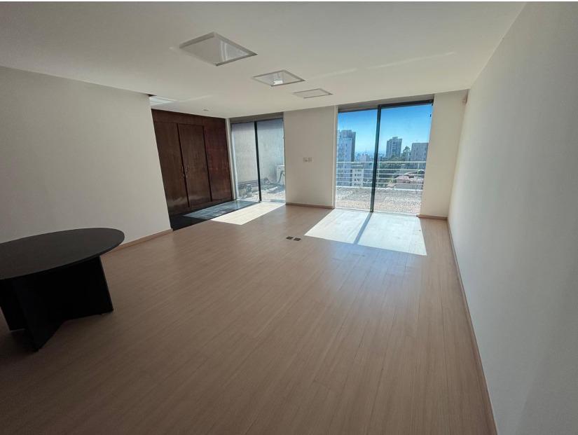 Andar, Santa Lúcia, 0 Quarto, 3 Vagas