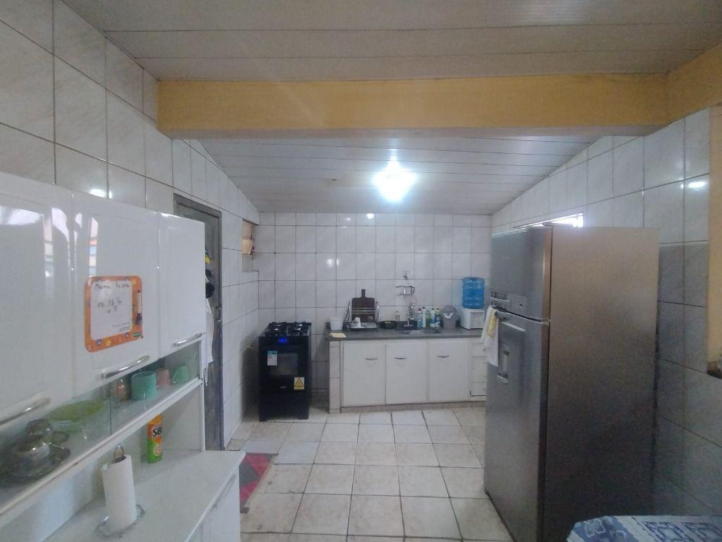 Casa, Centro, 4 Quartos, 2 Vagas, 1 Suíte