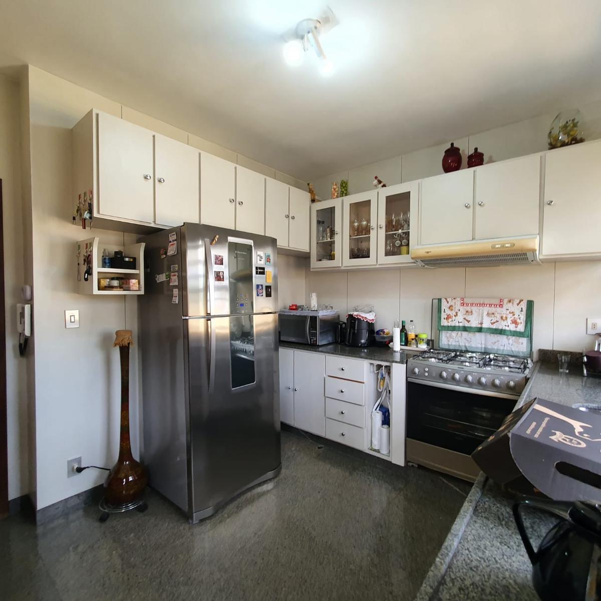 Casa, Santa Cruz, 4 Quartos, 6 Vagas, 2 Suítes