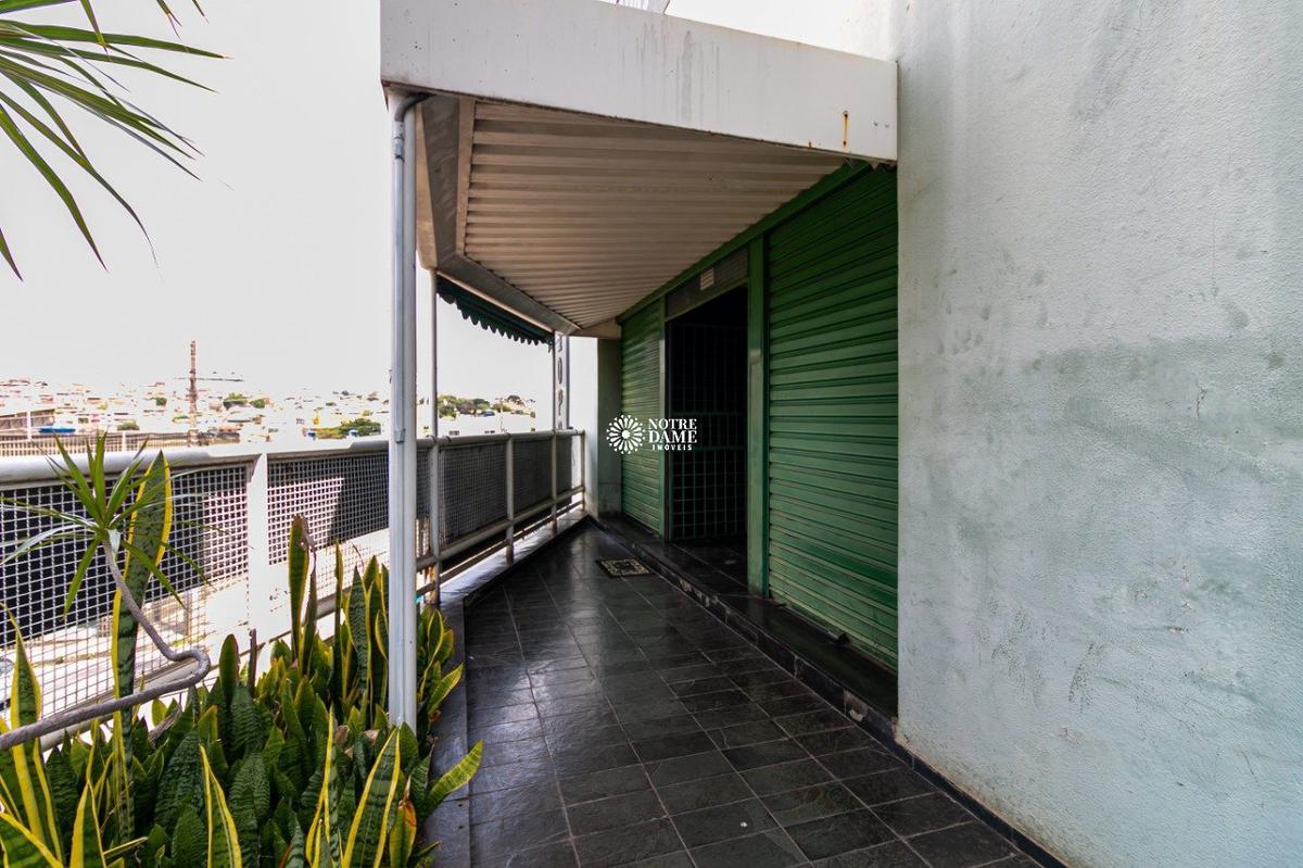 Galpão, Cinquentenário, 0 Quarto, 12 Vagas