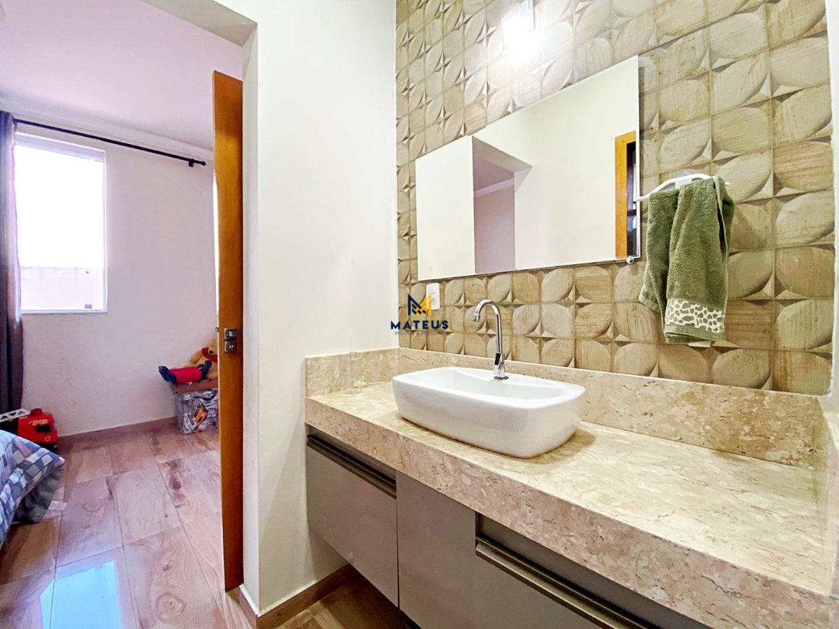 Casa, Caiçaras, 3 Quartos, 6 Vagas, 1 Suíte