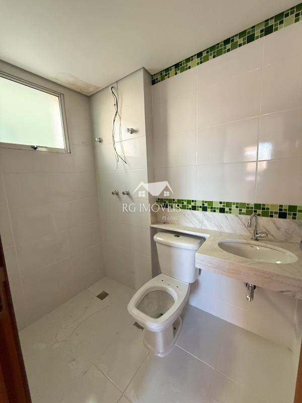 Apartamento, Barreiro, 3 Quartos, 2 Vagas, 1 Suíte