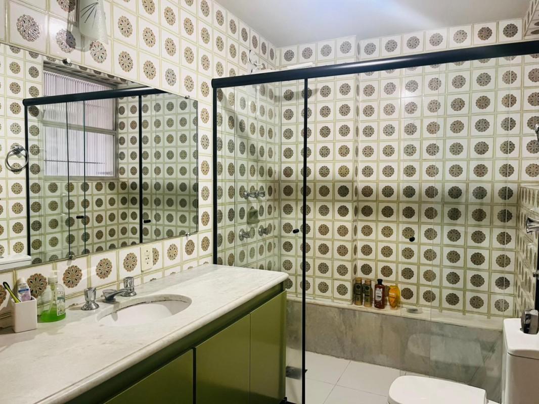 Apartamento, Funcionários, 4 Quartos, 2 Vagas, 1 Suíte